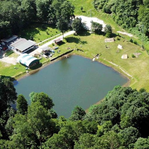 Il 21 agosto al Lago delle Rose Festa Fantasy e Lumi sul Lago
