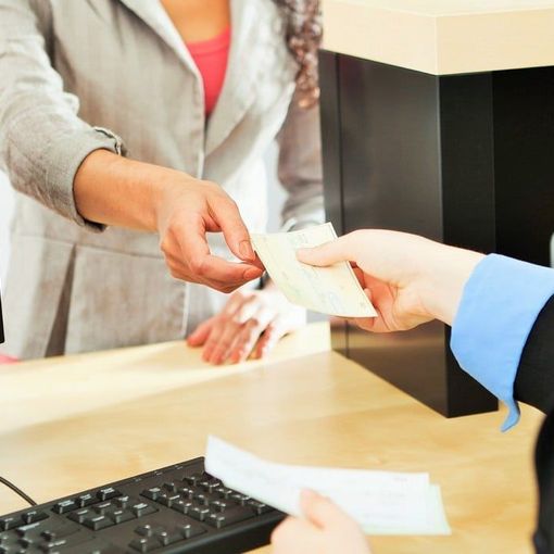 In Zona arancione e rossa si entra in banca solo su appuntamento