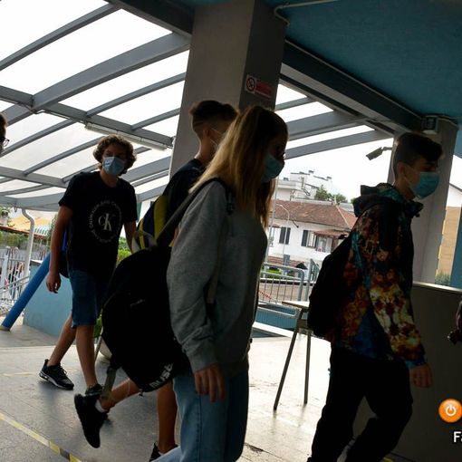 Due focolai nelle scuole del novarese