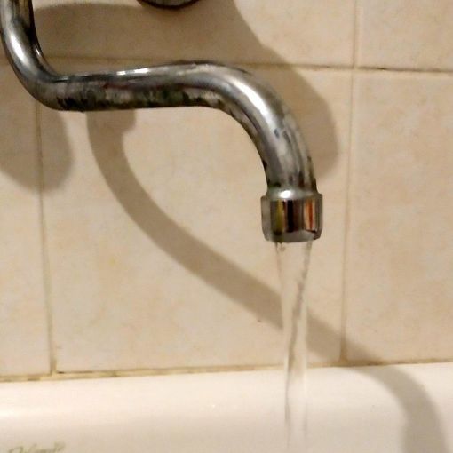 Riparazioni in corso, alcune zone di Gattico rimangono senz’acqua