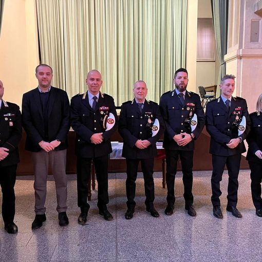 Trecate, due ufficiali e tre agenti della polizia locale premiati della regione