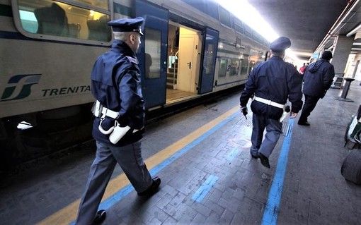 Tutti i numeri dei controlli della Polizia sui treni e nelle ferrovie del Piemonte