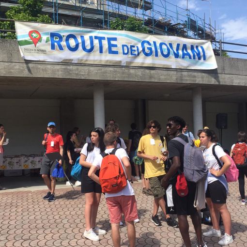 Centinaia di giovani della diocesi di Novara si sono dati appuntamento in Valle Vigezzo