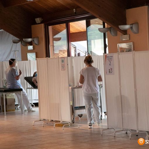 Poco più di 20mila vaccini somministrati giovedì negli hub piemontesi