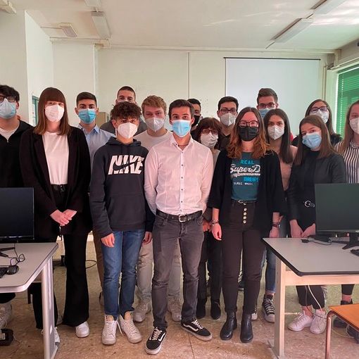 Scuola, storie di alternanza: premiati i video dell'Omar e del Ferrini Franzosini