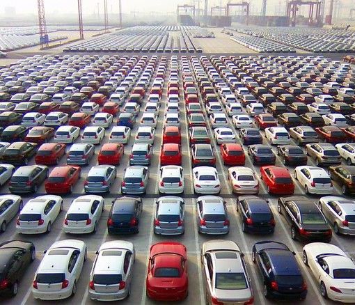 Mercato auto, in Piemonte vendite giù del 33,3%