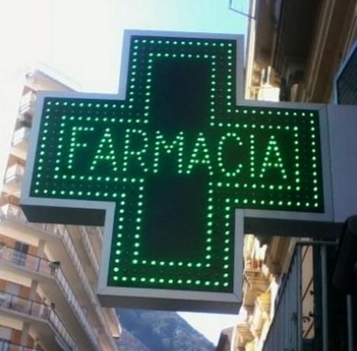Covid, deroga sulle aperture per le farmacie piemontesi