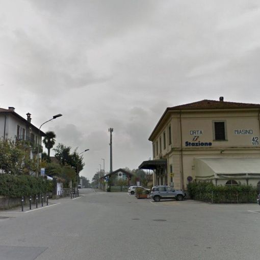 Orta, 4 panchine arancioni contro la violenza di genere