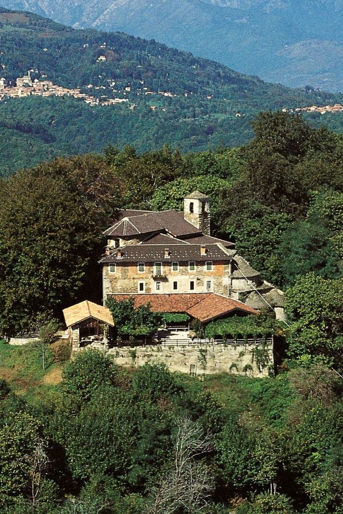 Alla parrocchia di Massino Visconti arriva don Fabrizio Fè Alla parrocchia di Massino Visconti arriva don Fabrizio Fè