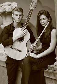 Per i concerti del Cantelli il 10 aprile Fabio Bussola e Irene Sacchetti proporranno il loro hommage ad Astor Piazzolla Per i concerti del Cantelli il 10 aprile Fabio Bussola e Irene Sacchetti proporranno il loro hommage ad Astor Piazzolla