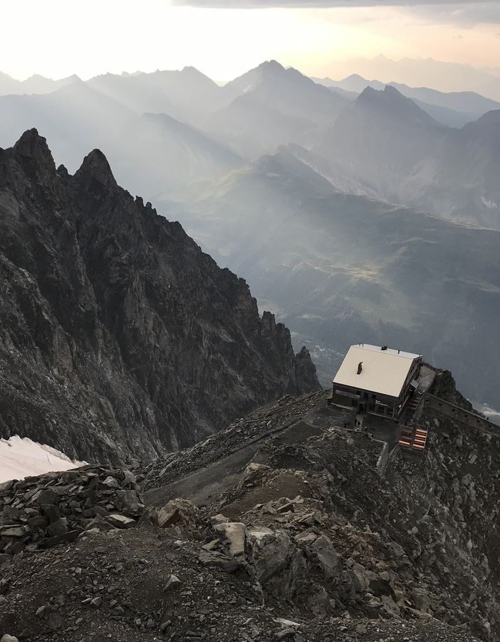 Al via il primo screening della stabilità di bivacchi e rifugi italiani oltre i 2.800 metri di quota