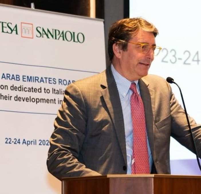 Intesa Sanpaolo con le PMI negli Emirati, accordi con Simest, Sace e Ice