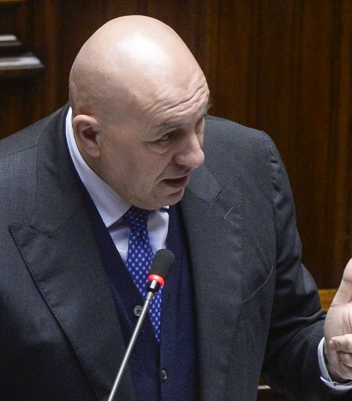 Crosetto “Raid ingiustificati a Gaza, Netanyahu deve fermarsi”