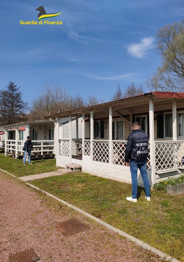La Guardia di Finanza di Cannobio scopre evasione da oltre 200mila euro in diverse strutture turistico-ricettive