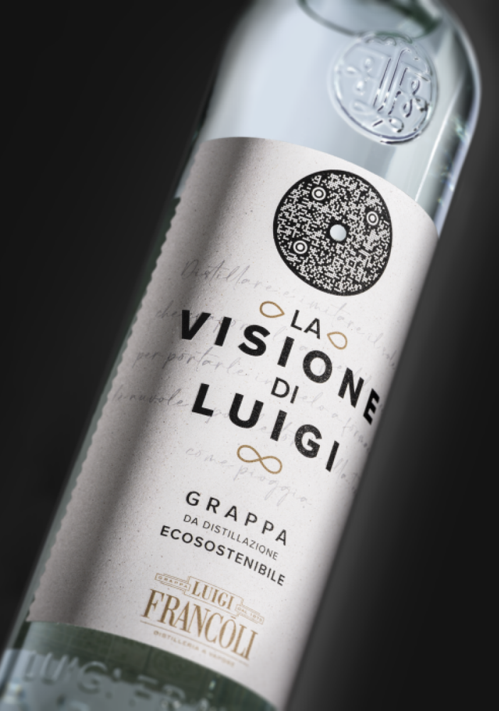 Due premi internazionali per la grappa ecosostenibile La Visione di Luigi Riserva
