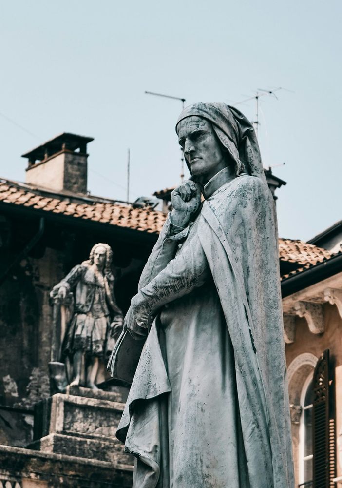 Dante Alighieri: un viaggio attraverso l'Italia nella Divina Commedia