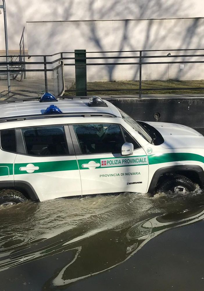 Esercitazione di guida 4X4 per la Polizia provinciale presso il GO4 Novara di Agognate