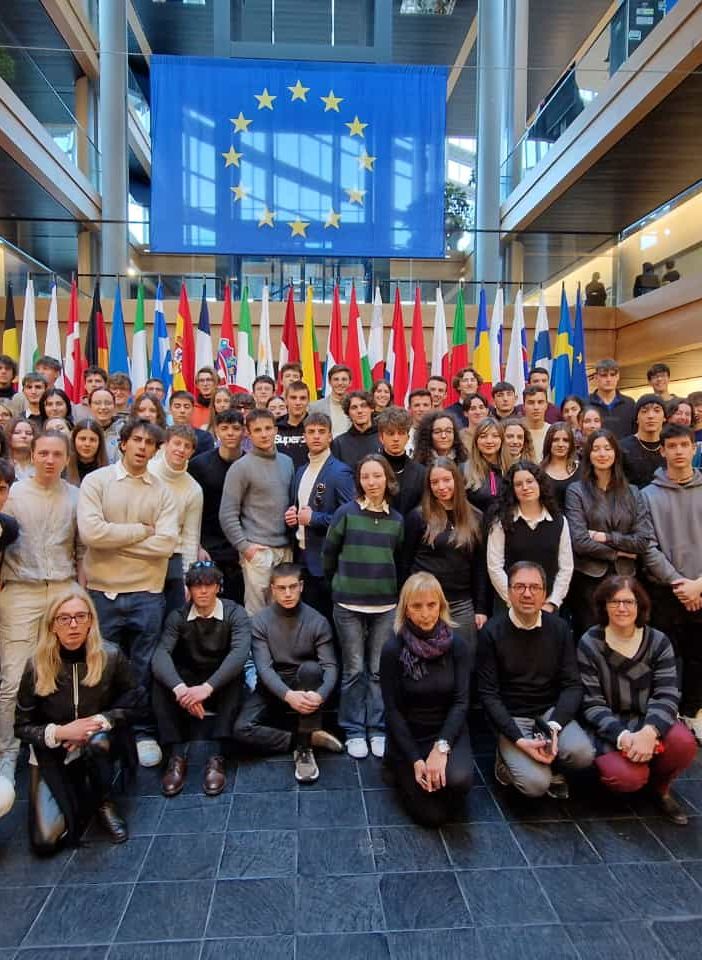 Alunni del Liceo Galilei in visita al Parlamento Europeo di Strasburgo, un'esperienza unica di confronto e conoscenza