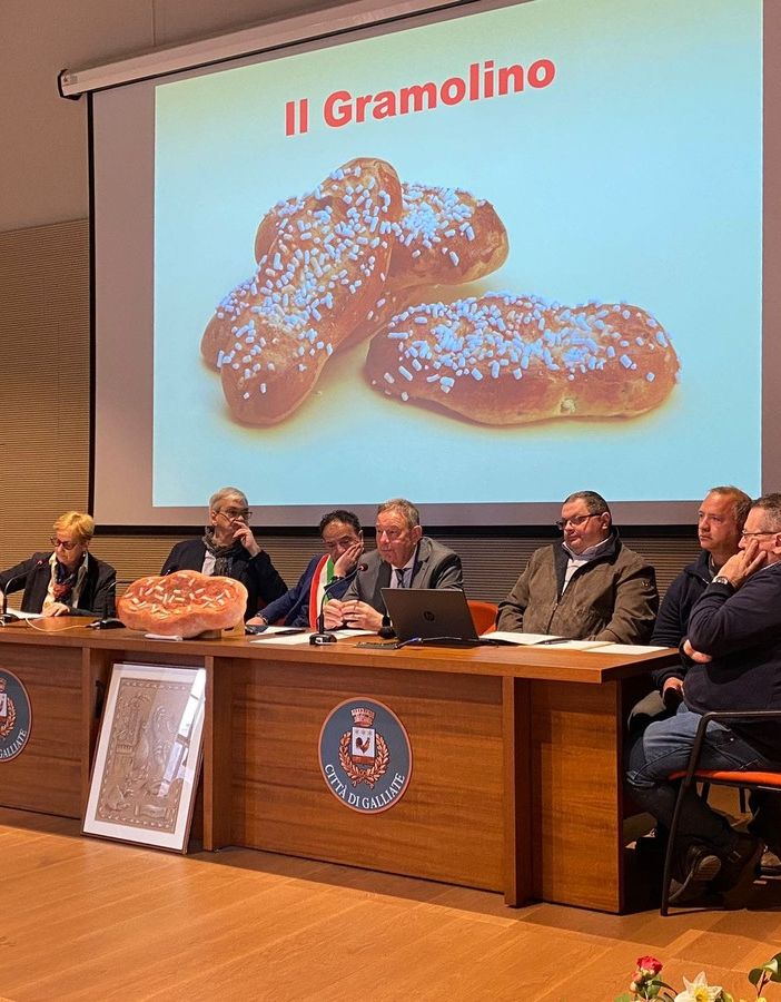 Galliate presenta il primo prodotto De.Co: il famoso dolcetto gramolino