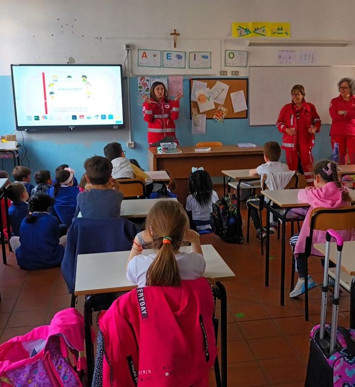 Realizzato il progetto “Soccorso bambino” organizzato dal Comitato locale di Arona della Croce Rossa Italiana