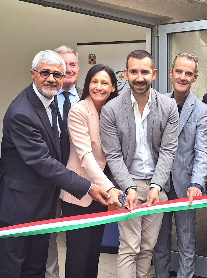 Veterinario gratis per i più fragili: inaugurato l’ambulatorio di Arona