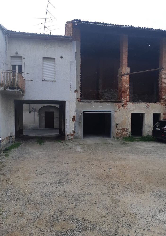 Cameri, iniziano i lavori dei nuovi uffici comunali in via Cairoli