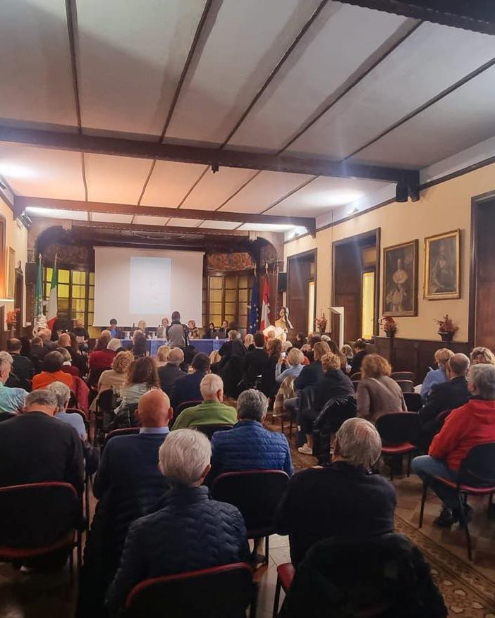 La Provincia di Novara celebra il successo del premio letterario internazionale Città di Arona