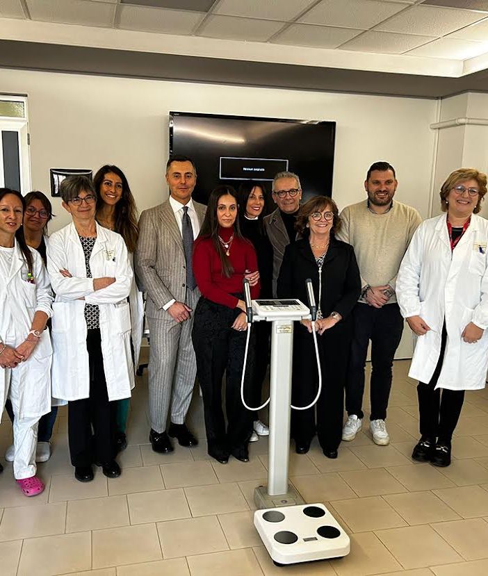 Donata una bilancia pediatrica da parte alla Struttura Pediatria di Novara