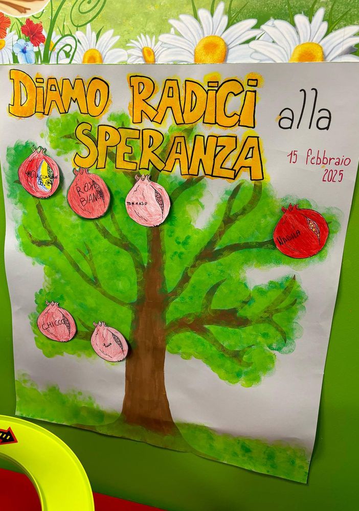 Un albero di speranza per la giornata internazionale contro il cancro infantile