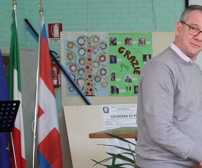 Sabato 1 giugno l'Istituto Comprensivo “Achille Boroli” saluterà la fine dell'anno scolastico aprendo le proprie porte alla città con la manifestazione “Per abitare il mondo&quot;