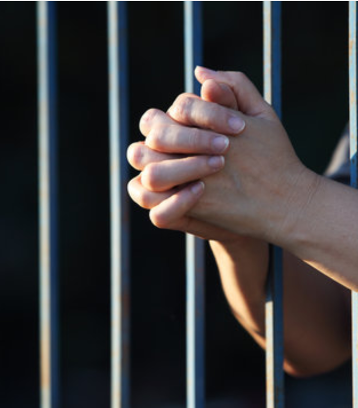 Un anno e sei mesi per reati contro la fede pubblica