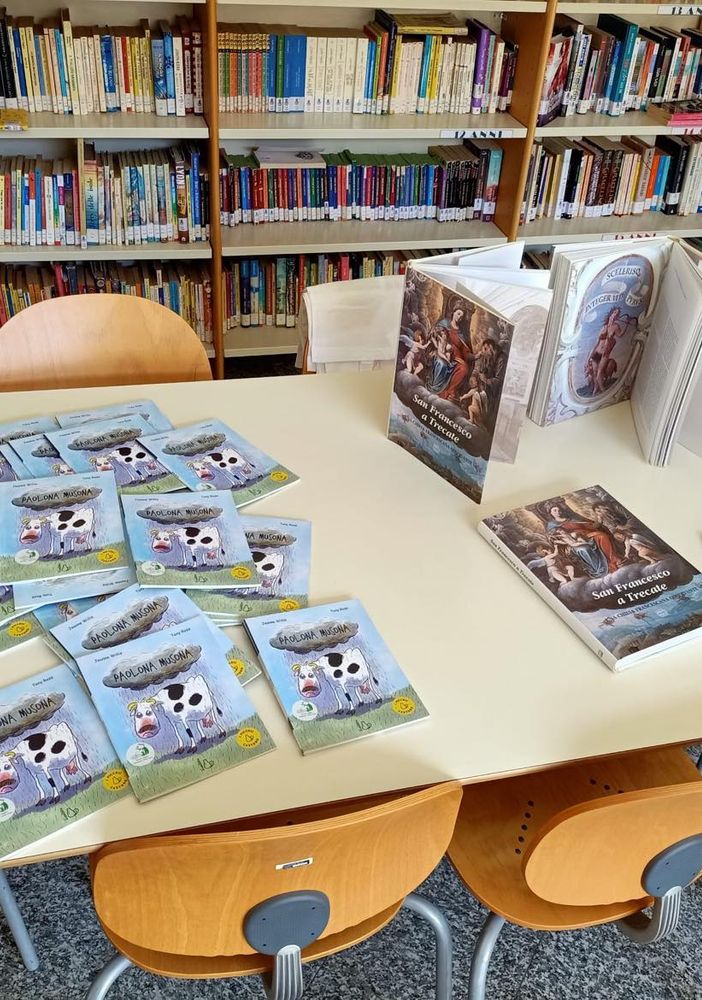 I bambini del 'Collodi' in visita alla biblioteca civica a Trecate