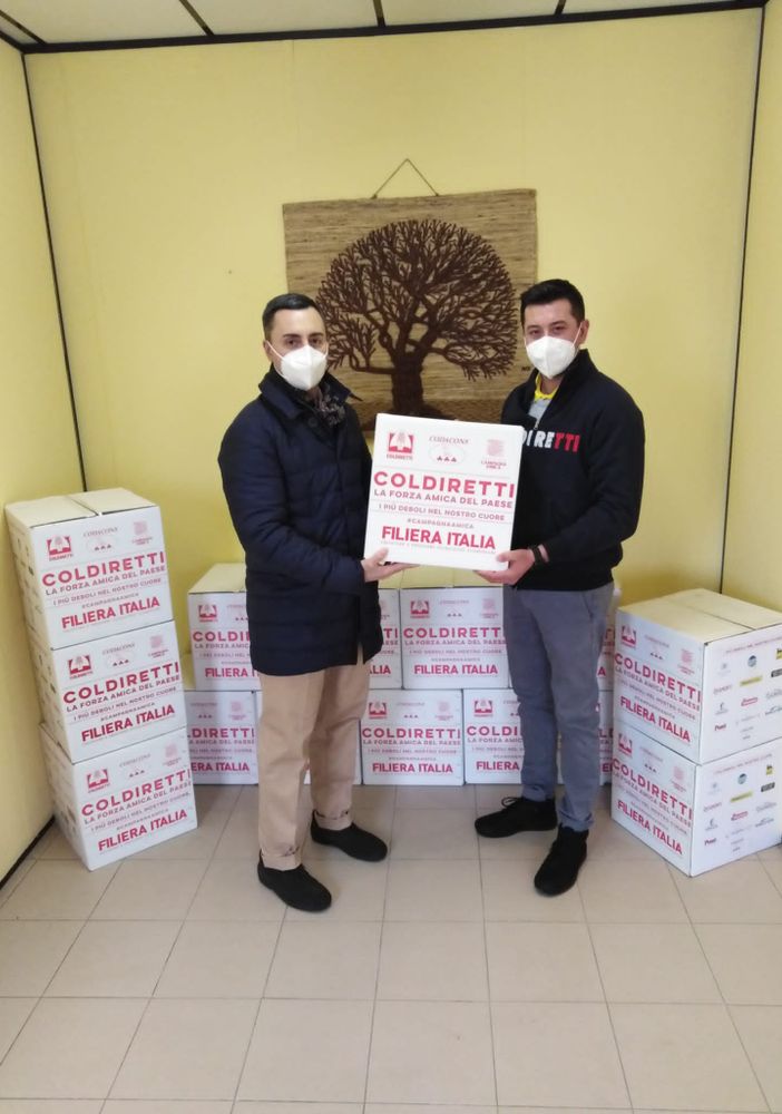 Coldiretti ha consegnato 450 kg di cibo allo Spazio Tav – Servizi Sociali