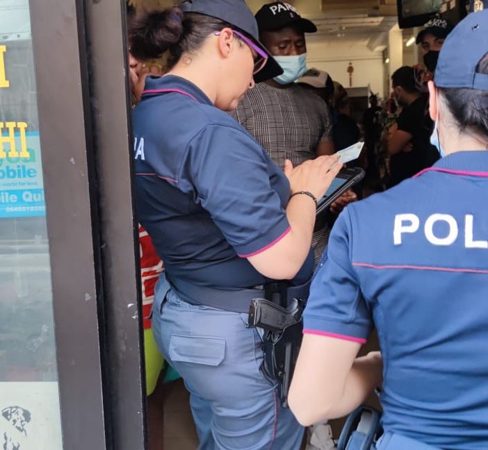 Sequestrati a Novara 50 kg di pesce mal conservati