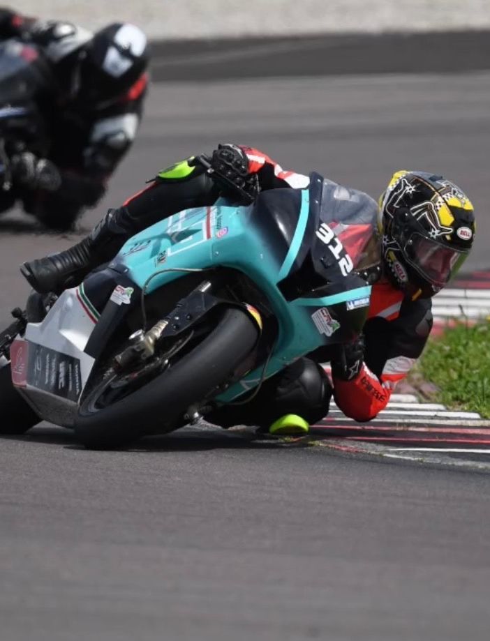 Davide Felappi trionfa nel campionato Crv 2024, categoria Expert 600