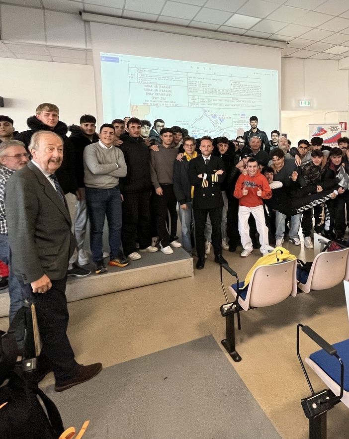 Piloti si nasce o si diventa? Incontro al Fauser con un uno dei più giovani comandanti italiani