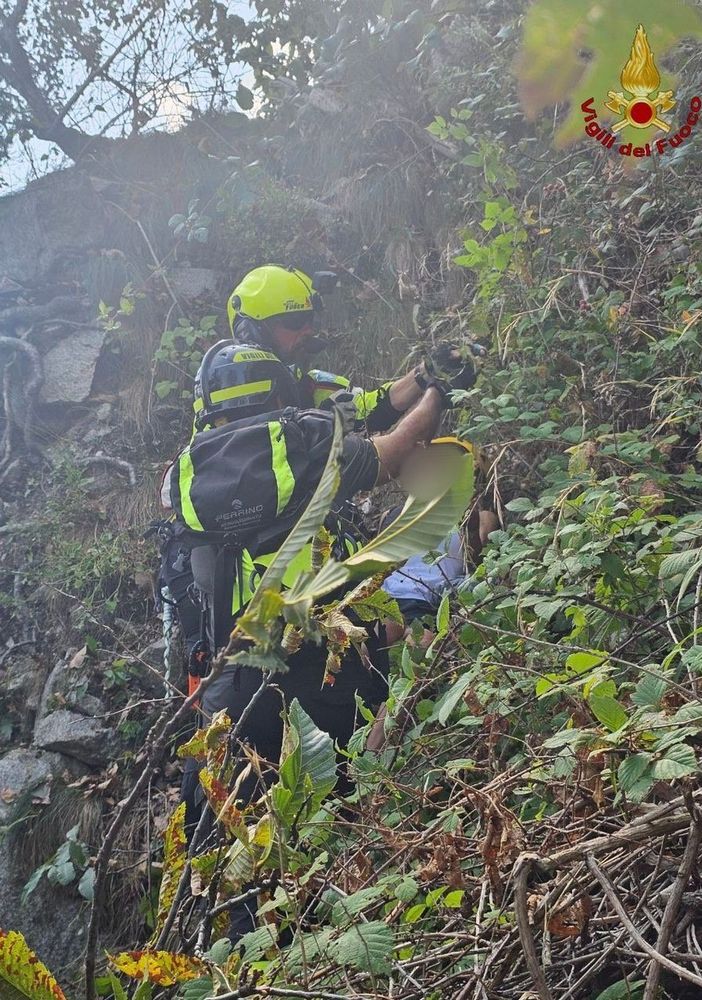 Escursionista infortunata recuperata dai vigili del fuoco a Pella