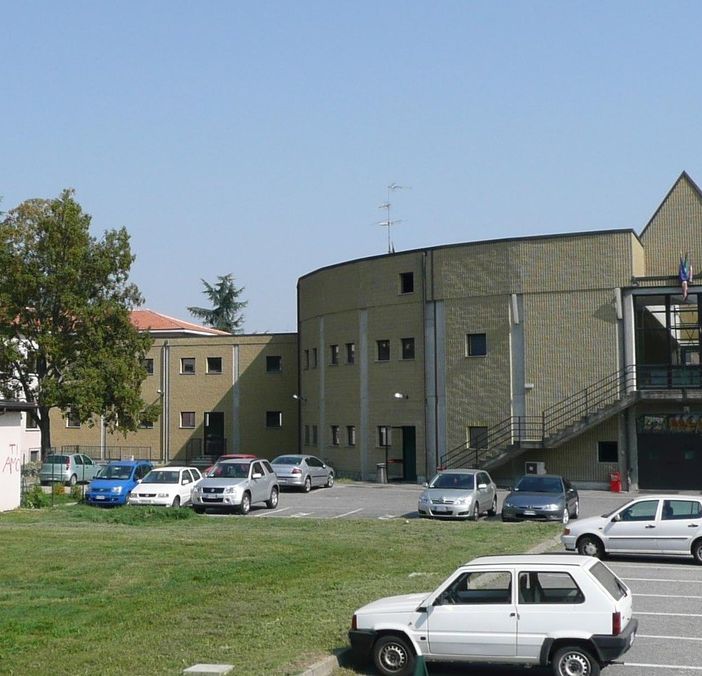 Ipsia Bellini, tensione intorno alla decisione del preside di sospendere le lezioni in presenza