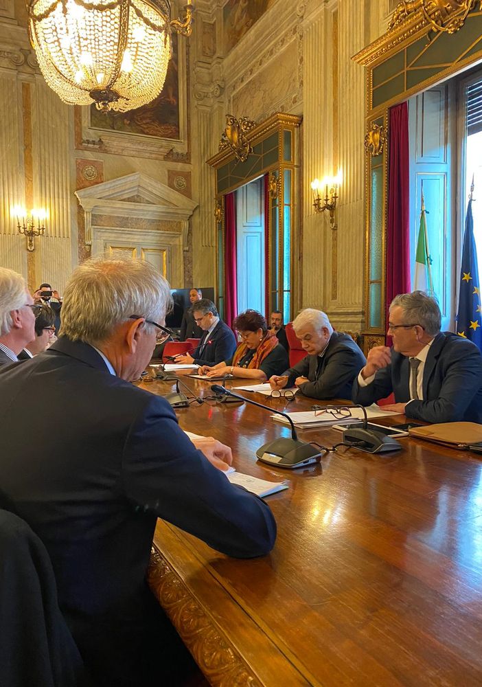 La filiera del vino incontra la Ministra Bellanova per dettare l’agenda del futuro