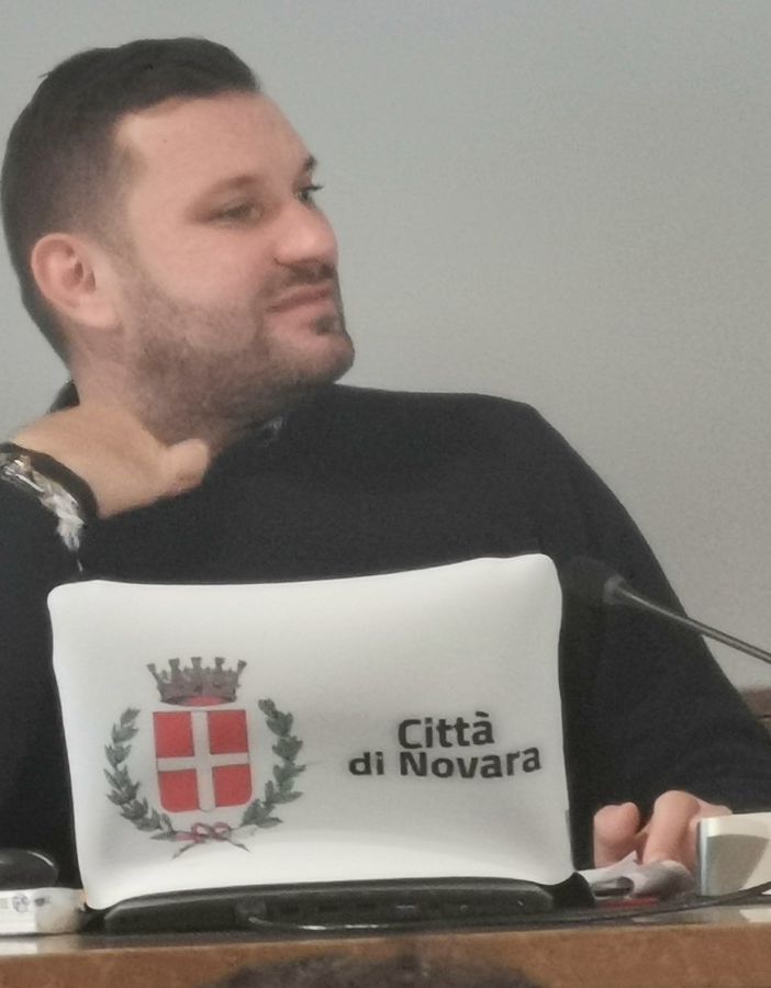 Tensostruttura via Magalotti, De Grandis va avanti nonostante il no degli insegnanti