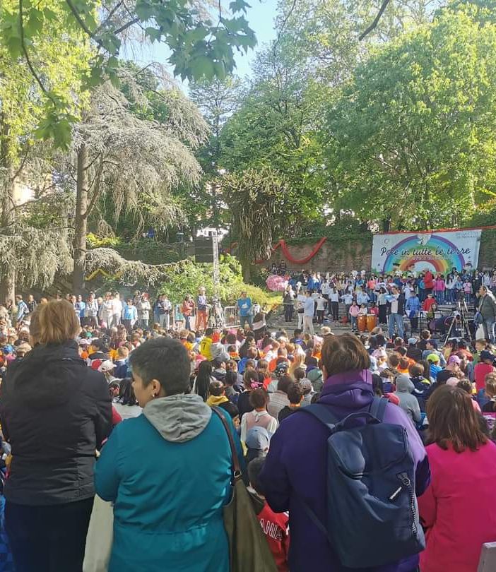 Marcia della pace a Novara, oltre duemila bambini