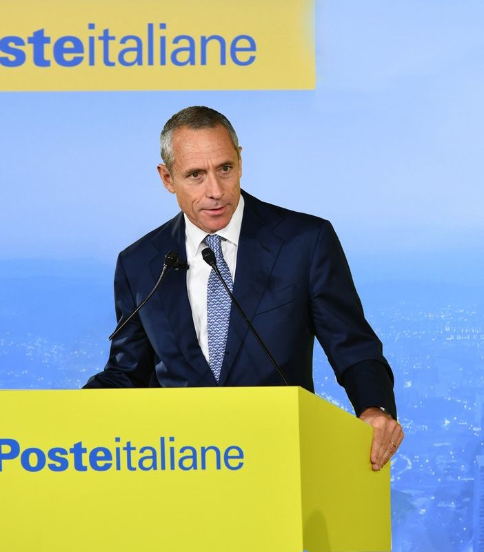 Poste italiane anche a Novara contribuisce al benessere economico e sociale del paese