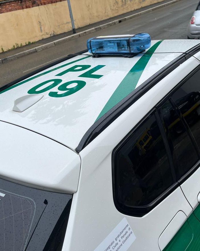 Trecate: 46enne arrestato per aggressione e resistenza in un supermercato