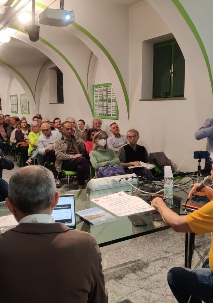 Tanta gente per Mercalli e Pileri: cresce il no al maxicentro logistico di Pernate