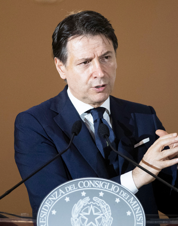 Conte: &quot;Riapriamo con rischio calcolato, ma non possiamo fermarci ora&quot;