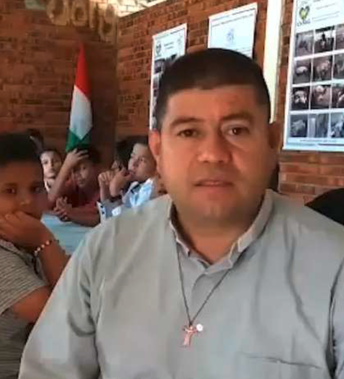 A Borgomanero incontro con don Rito Alvarez