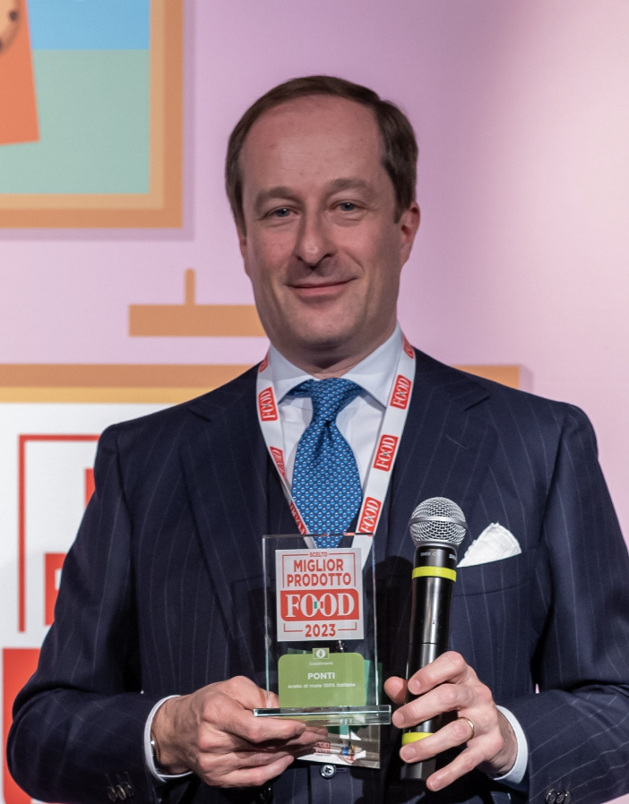 Ponti tra i vincitori del Premio Miglior prodotto FOOD 2023 per la categoria condimenti con il suo aceto di mele 100% italiane