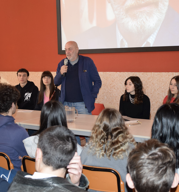 Inviato del TG5 Tony Capuozzo ha incontrato gli studenti del Liceo Classico “Don Bosco”