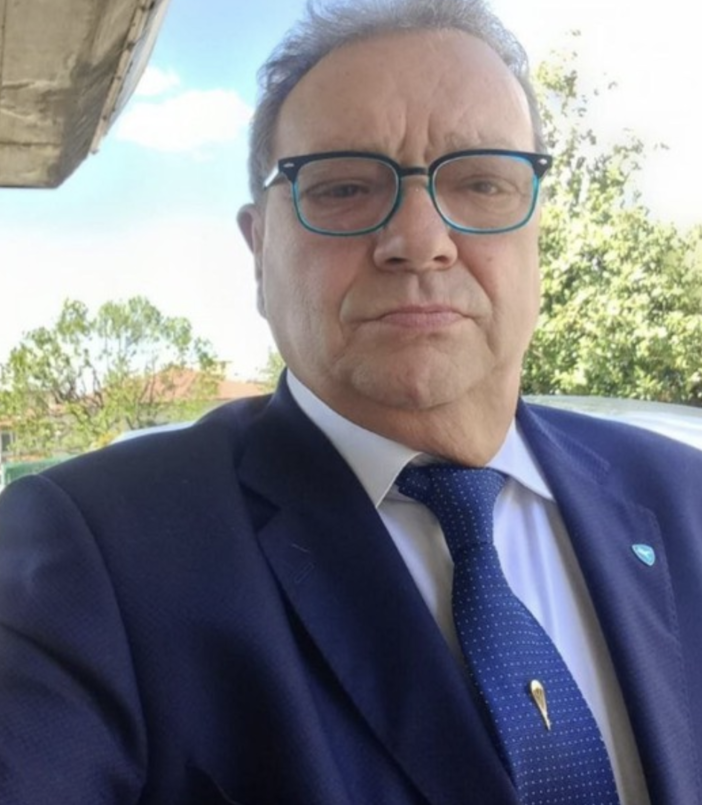 Roberto Doro, vittima del malore fatale (foto tratta dal suo profilo Facebook)