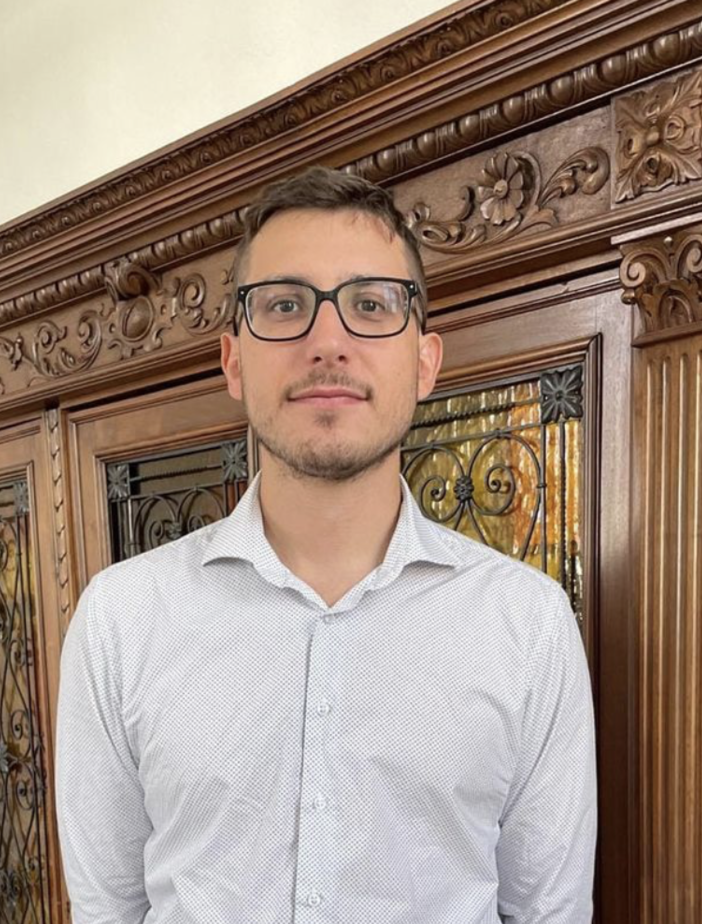 Il dott. Riccardo Bellino nell'équipe di Chirurgia Generale dell'Ospedale Santissima Trinità di Borgomanero